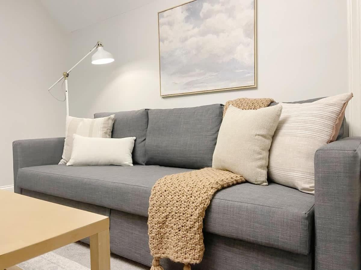 Amazing & Modern Airstreams Near & Sleeps 22! Holiday home Savannah