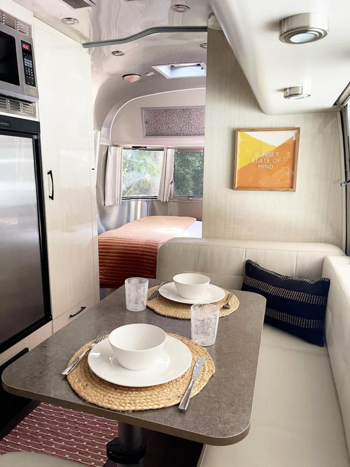 Amazing & Modern Airstreams Near & Sleeps 22! * Savannah